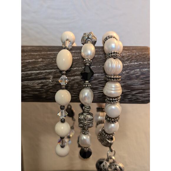 Three Pearl/Stone/Crystal Silver Tone Bead Bracelet Lot - Picture 6 of 8